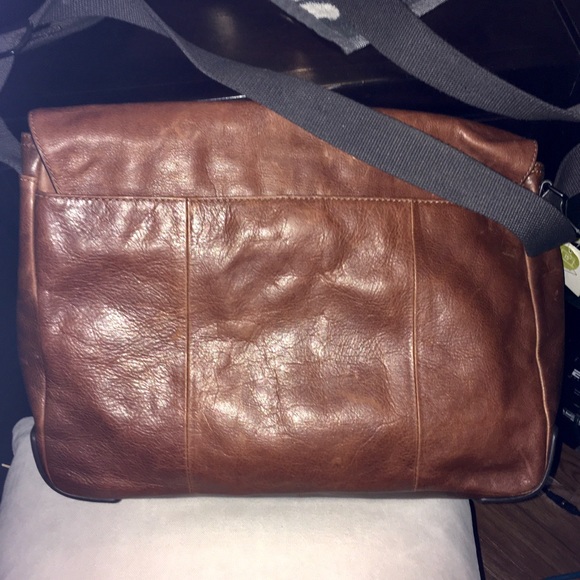 Fossil Buckner Messenger Bag - Picture 2 of 5